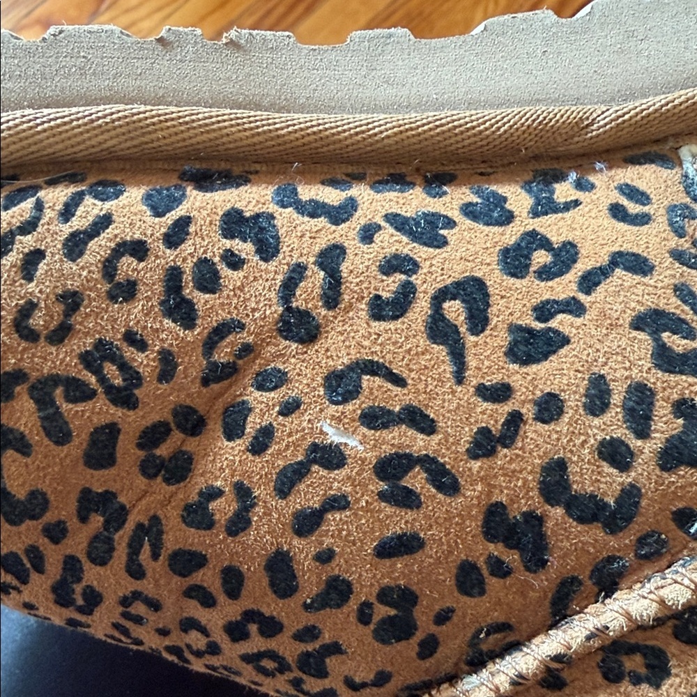 UGG Leopard Print Women's Boots - Picture 8 of 9
